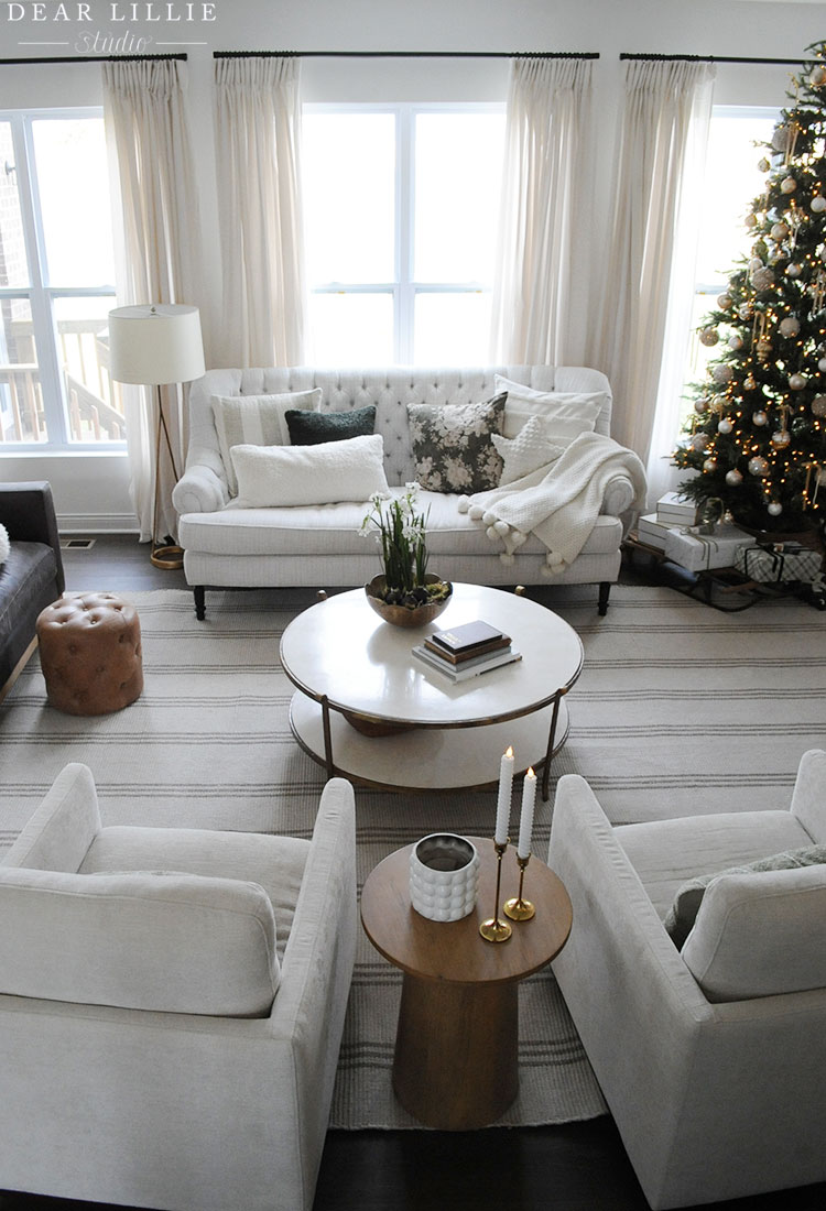 Neutral Living Room Christmas Decor