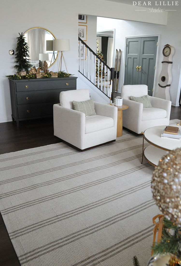 Neutral Living Room Christmas Decor