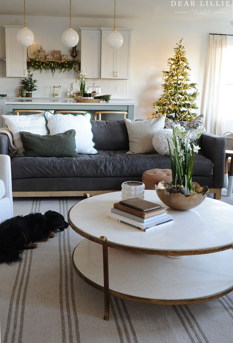 Neutral Living Room Christmas Decor