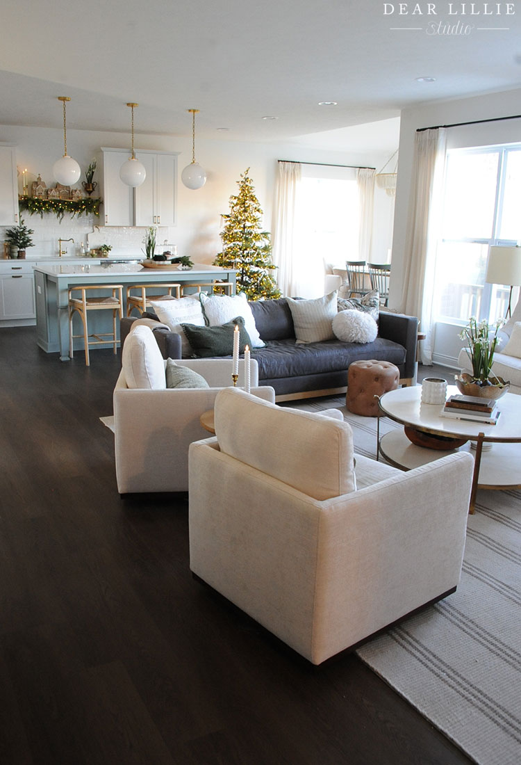 Neutral Living Room Christmas Decor